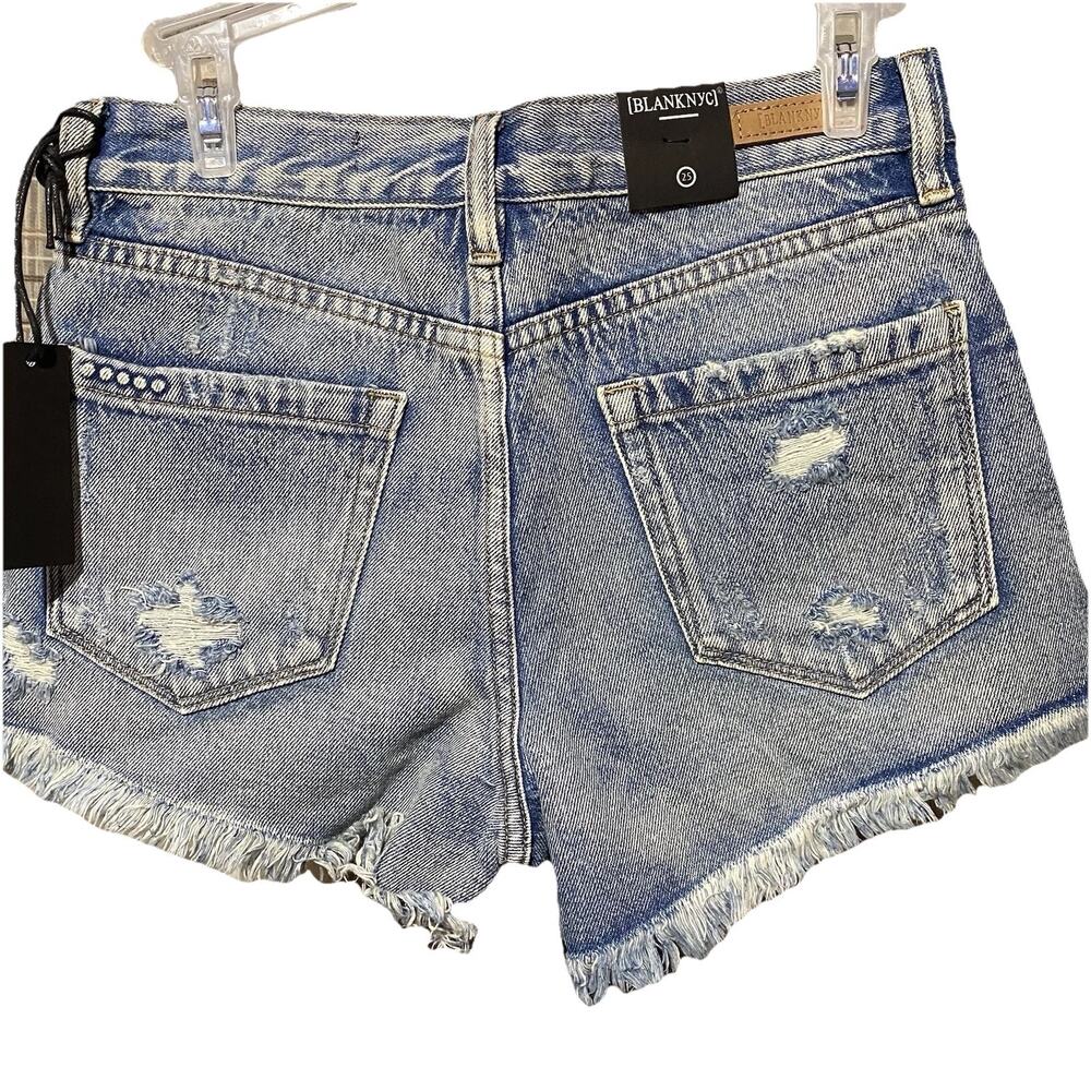 BlankNYC Distressed Denim Shorts in HOLLYWEIRD Fringe Button Fly Size 26 NWT - Picture 2 of 8